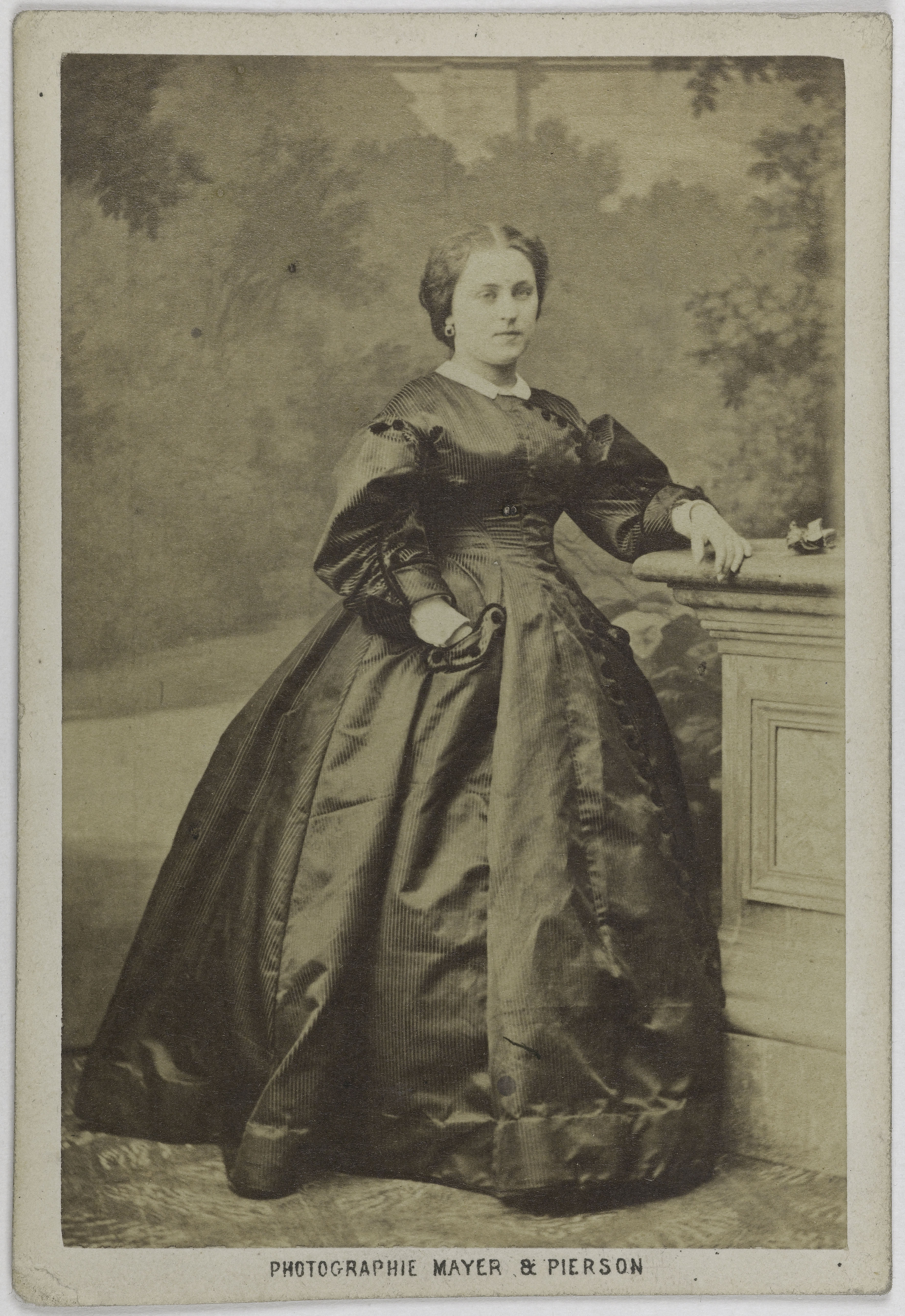 Mayer Frères et Pierson, Portrait d'Adeline Blanche Pierson, (1842-1919), (actrice)