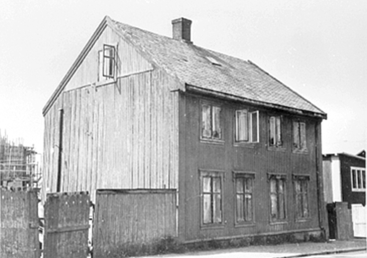 Anno Domkirkeodden, EKSTERIØR, GRØNNEGATA 92