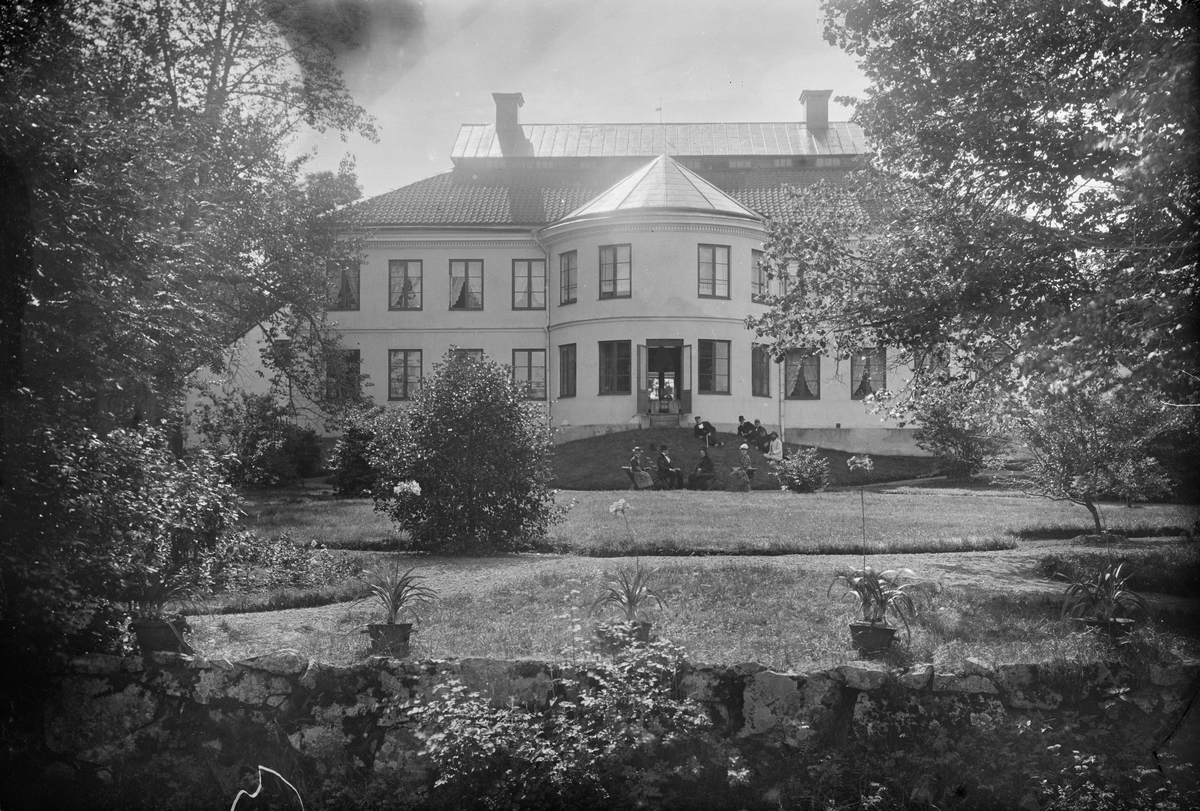Henri Osti's Fotografiateliér, Skattmansö herrgård med omgivande park, Vittinge socken, Uppland 1888