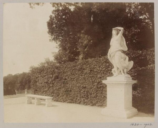 Atget, Jean-Eugène-Auguste, Statue of "Air", Versailles, France