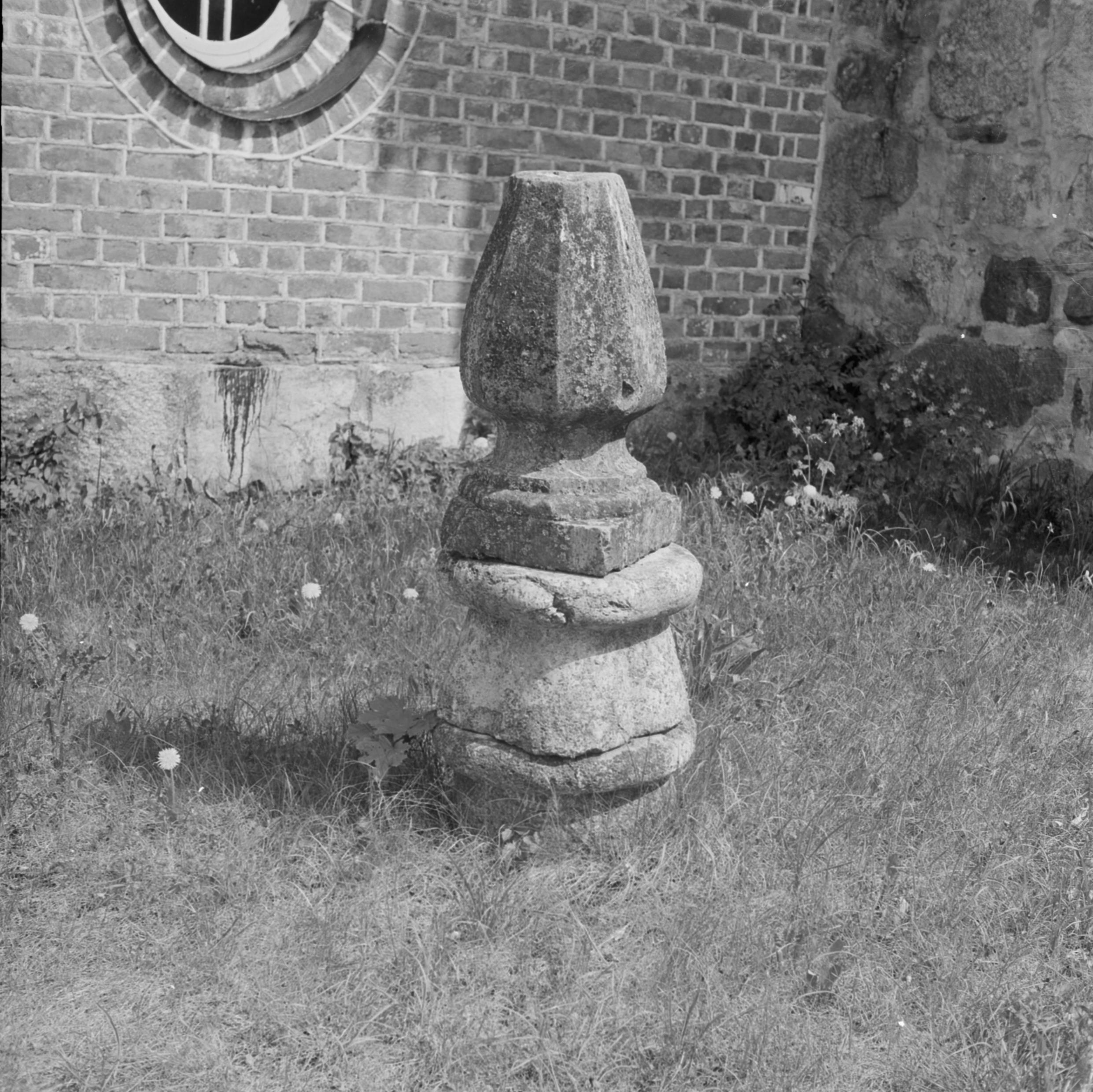 Nils Lagergren, Håtuna kyrka