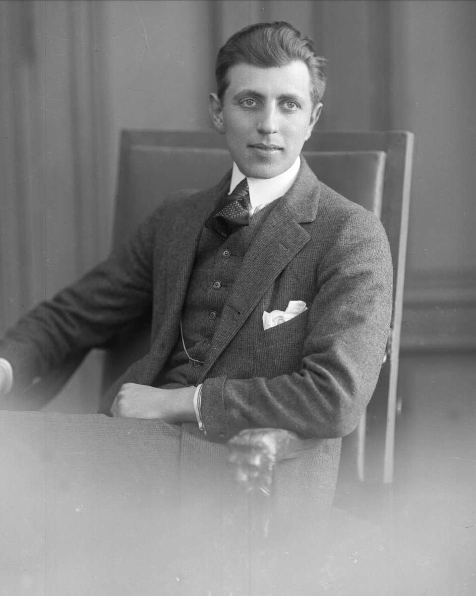 Gustav Borgen, NFB.19336