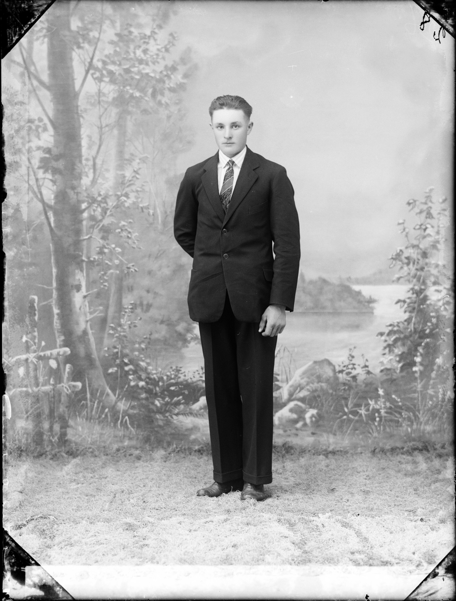Skötsner-Edhlund, Ateljéporträtt - Evert Svensson från Lysta, Uppland