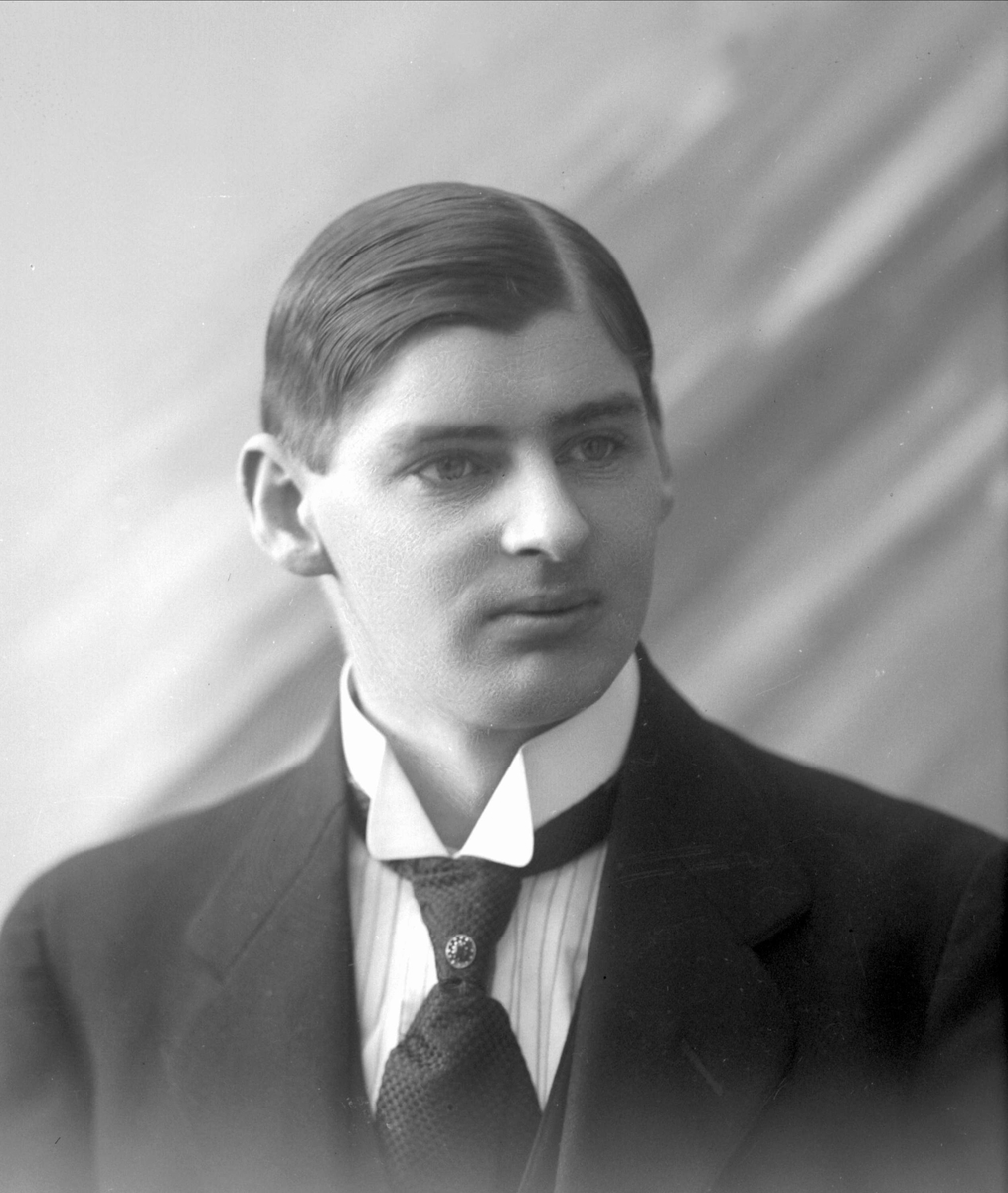Gustav Borgen, NFB.36727