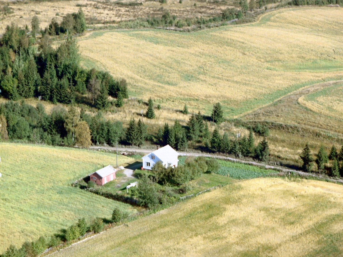 Widerøes Flyveselskap A/S, FLYFOTO SOLSTAD