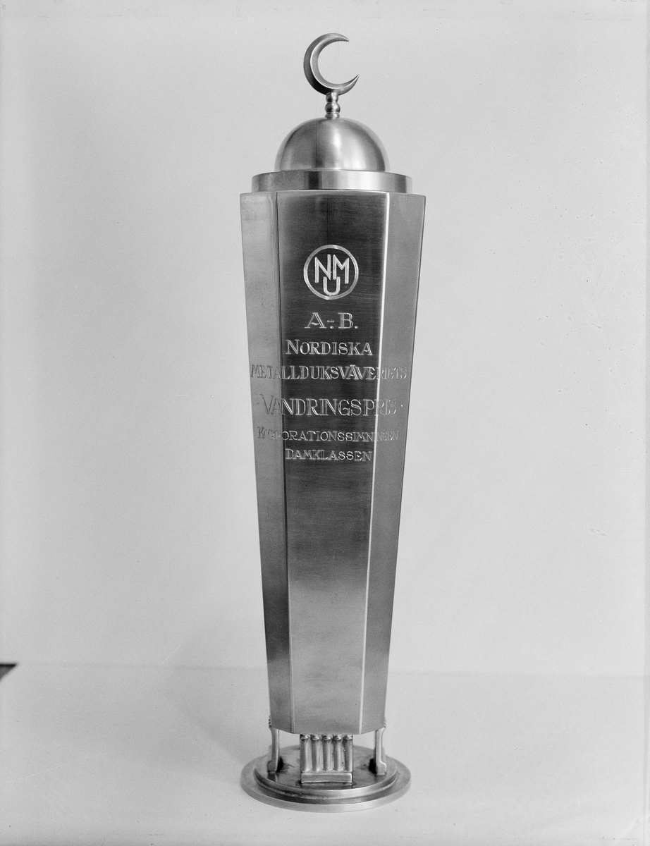 Paul Sandberg, Prispokal tillhörande AB Nordiska Metallduksväveriet, Kungsängen, Uppsala, juli 1935