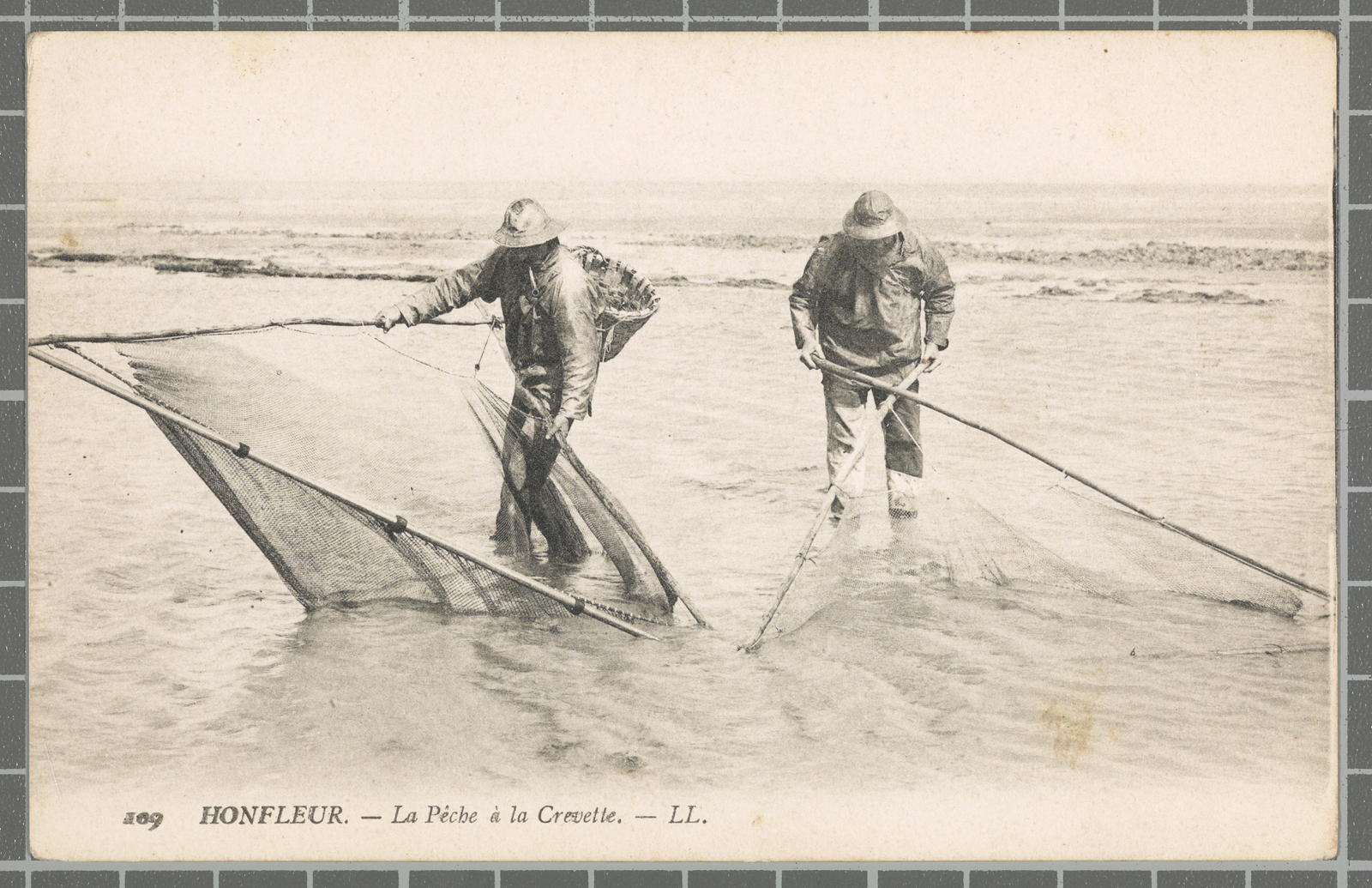 Desconegut, 109 Honfleur. - La Pêche à la Crevette. - LL.