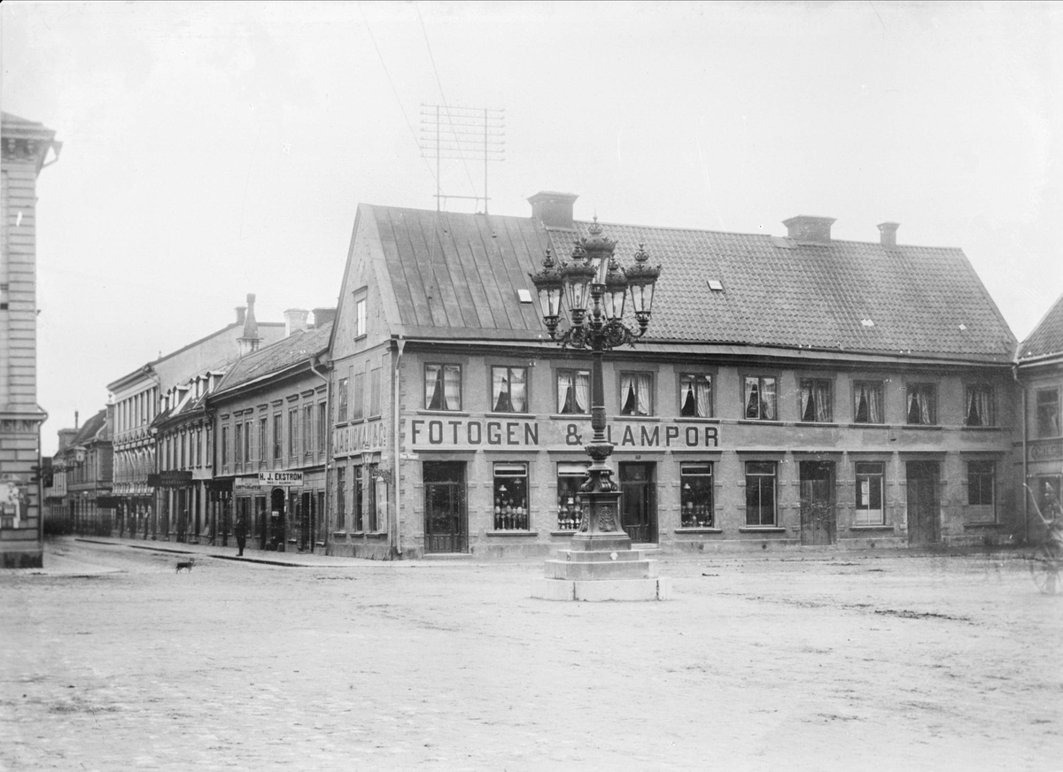 Alfred Dahlgren, Billbergska huset vid Stora torget, Uppsala 1901 - 1902