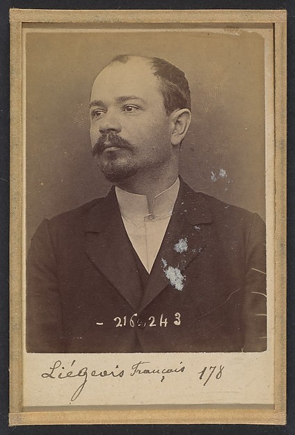 Alphonse Bertillon, Liégeois (ou Liegois), François. 30 ans, né à Vilette (Meurthe & Moselle). Cordonnier. Anarchiste. 26/3/94.