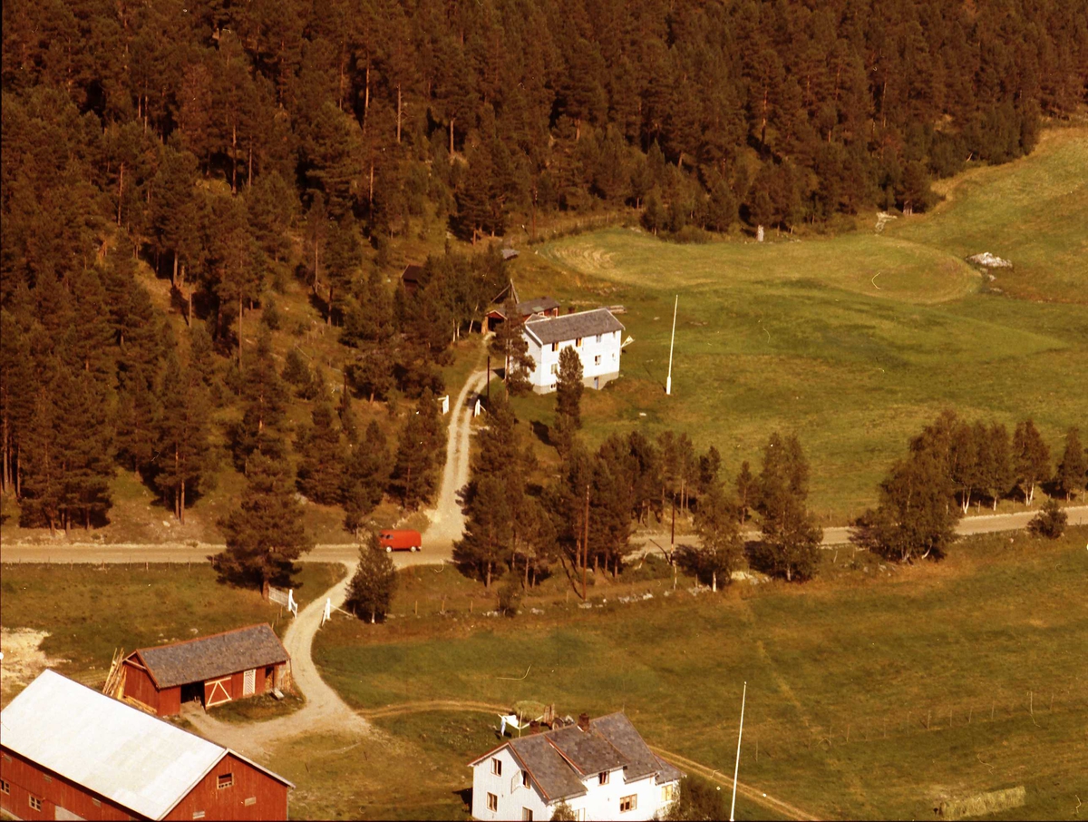 Widerøes Flyveselskap A/S, Gårdsbruk.