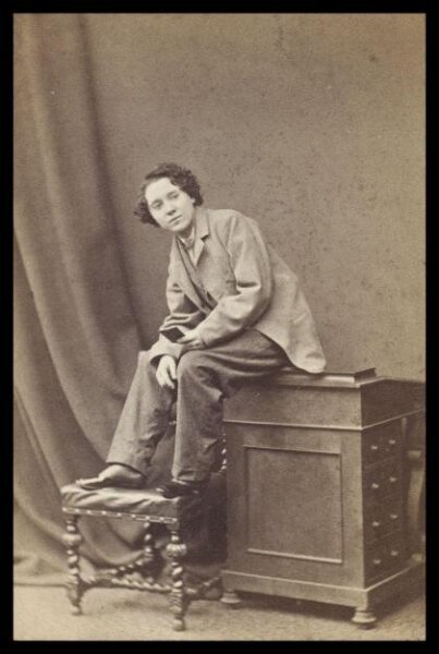 London Stereoscopic and Photographic Company, Guy Little Theatrical Photograph
