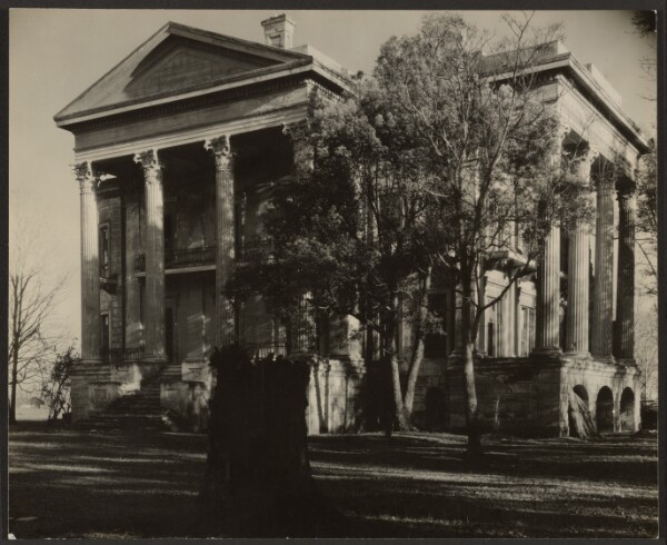 Walker Evans, [Belle Grove Plantation, Near New Orleans]