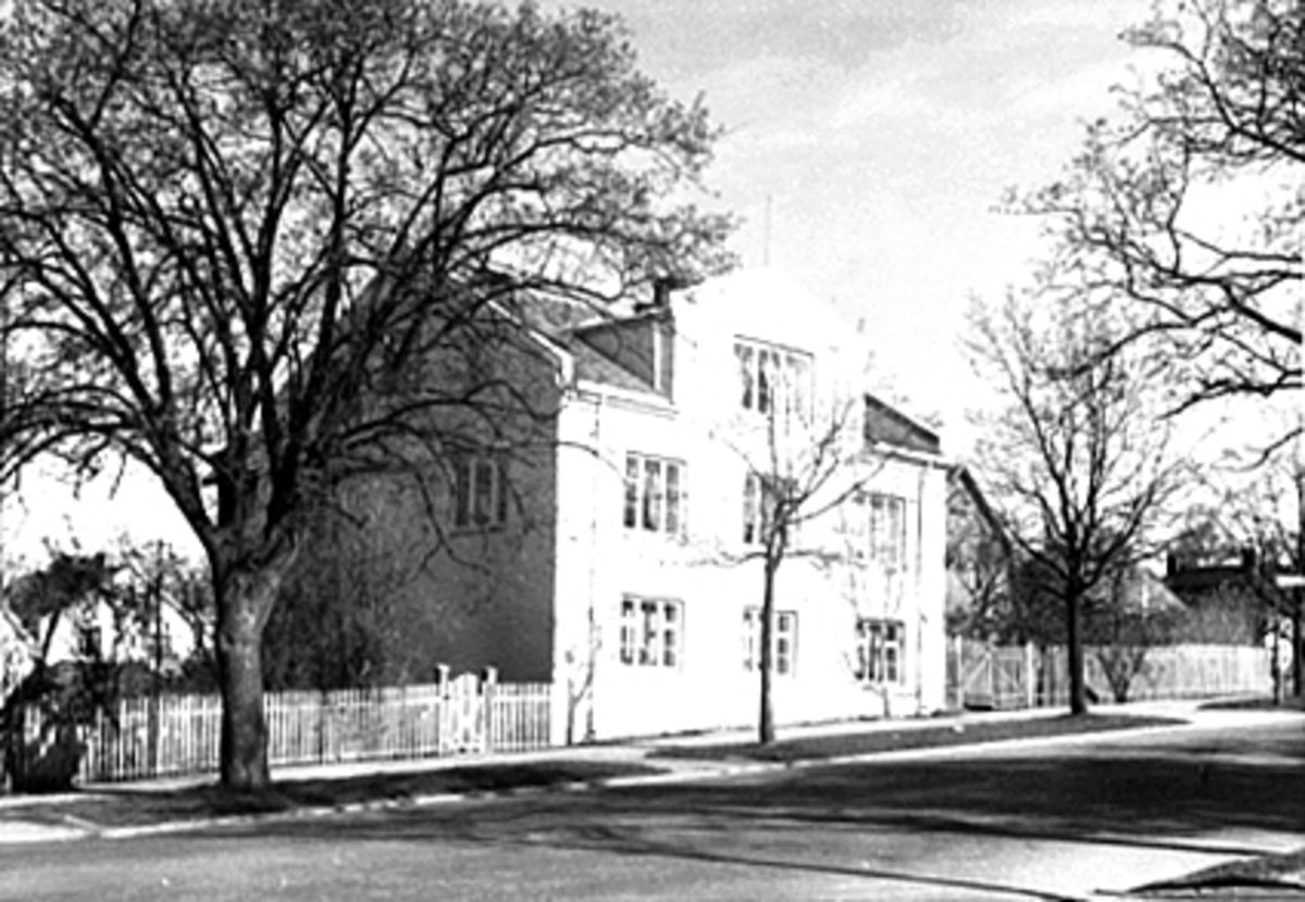 Anno Domkirkeodden, EKSTERIØR KIRKEGATA 12