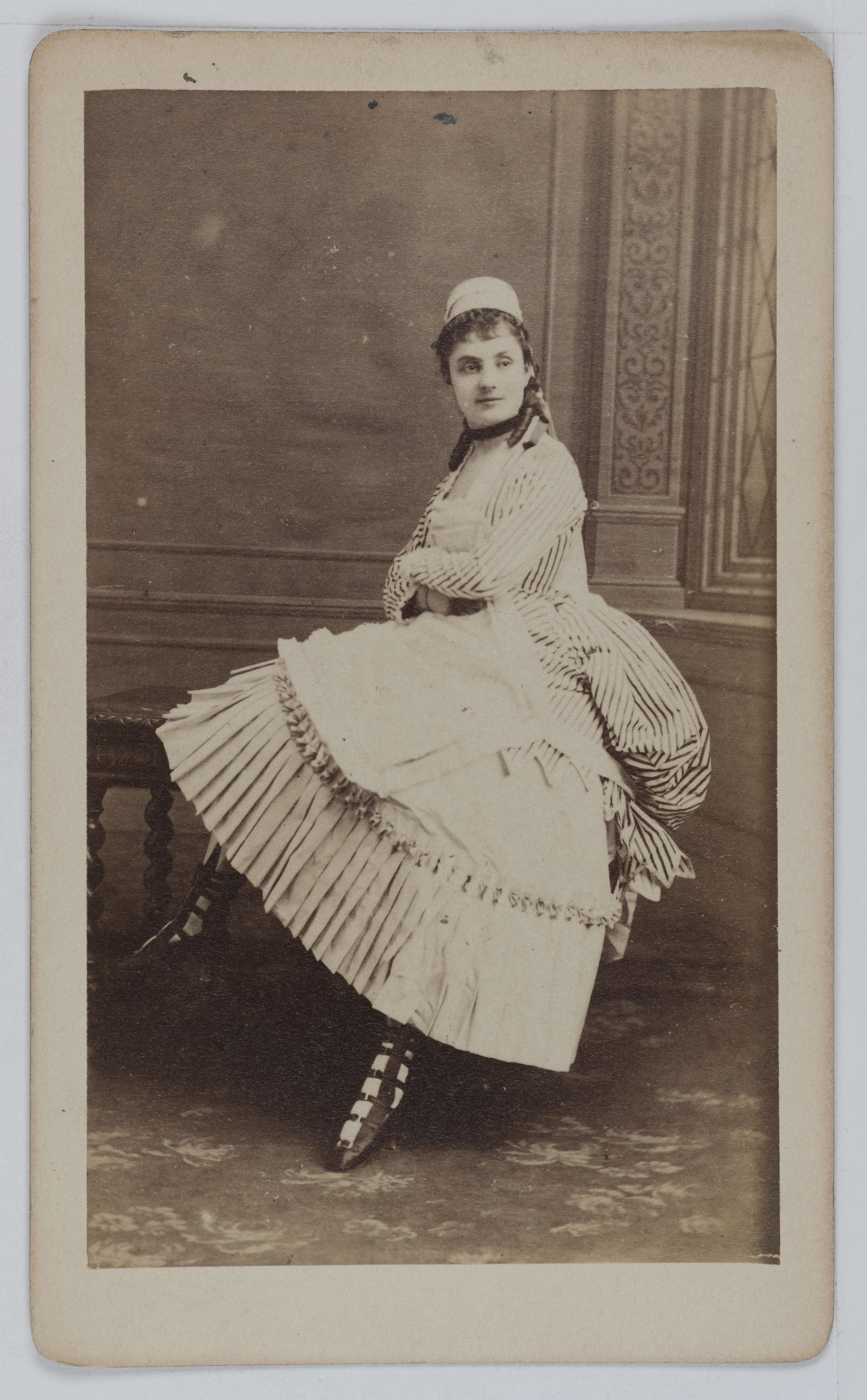 Anonyme, Portrait d'Augustine-Alexandrine Toulet (1849-1931), dite Alice Regnault, actrice de théâtre entre 1869 et 1880.