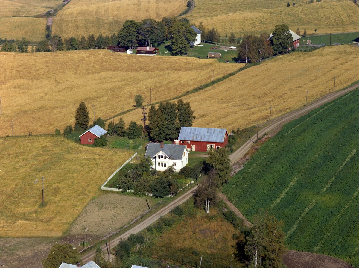 Widerøes Flyveselskap A/S, FLYFOTO IRSTAD GARD