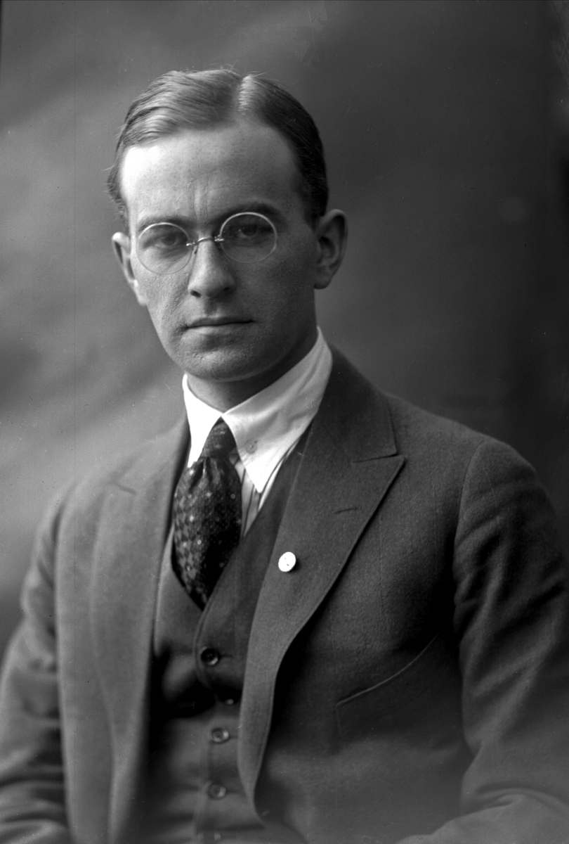Gustav Borgen, NFB.04803