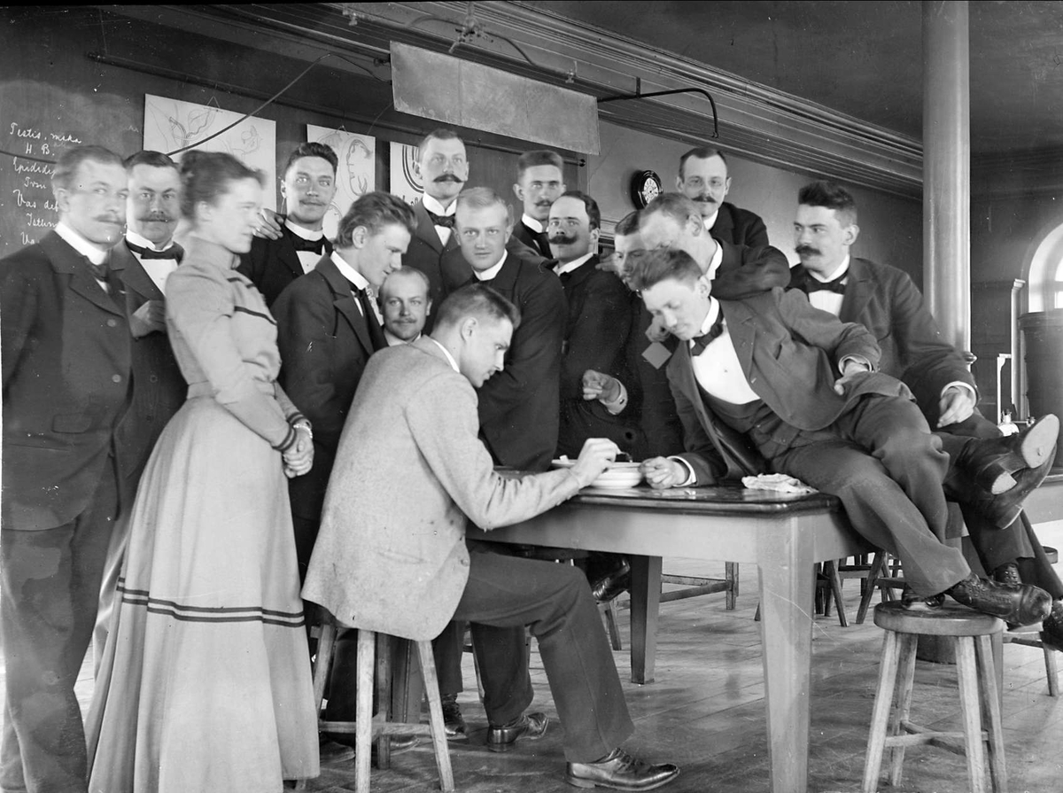 August Fredrik Schagerström, Sannolikt läkarstuderande vid Anatomiska institutionen, kvarteret Munken, Uppsala 1900
