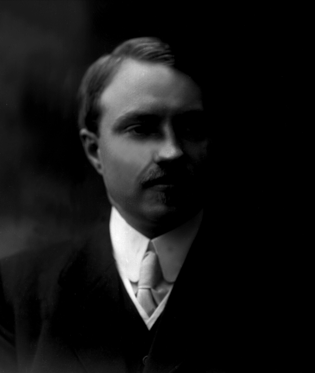 Gustav Borgen, NFB.04855