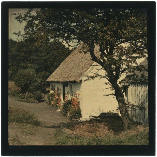 Unknown, View of a building