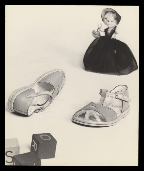 Jarvis, Don, Advertising Photo for Children's Sandals