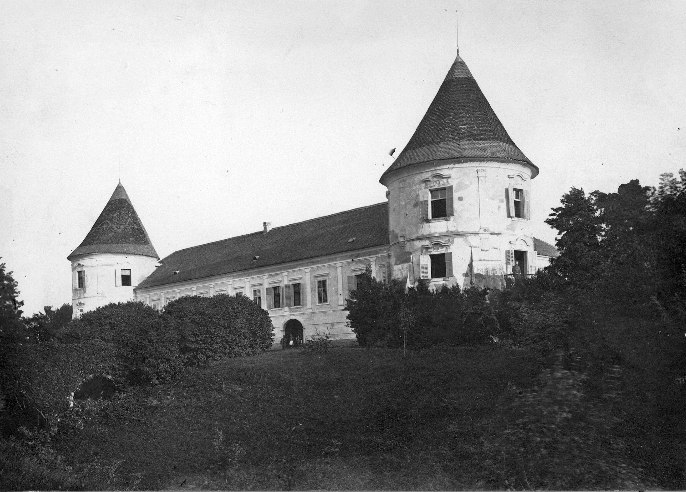 Ivan Standl, Kerestinec, renesansno-barokni kaštel Erdödy, sagrađen 1575. godine kao nizinska utvrda s četiri ugaone kule – pogled na glavno pročelje