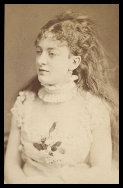 London Stereoscopic and Photographic Company, Guy Little Theatrical Photograph