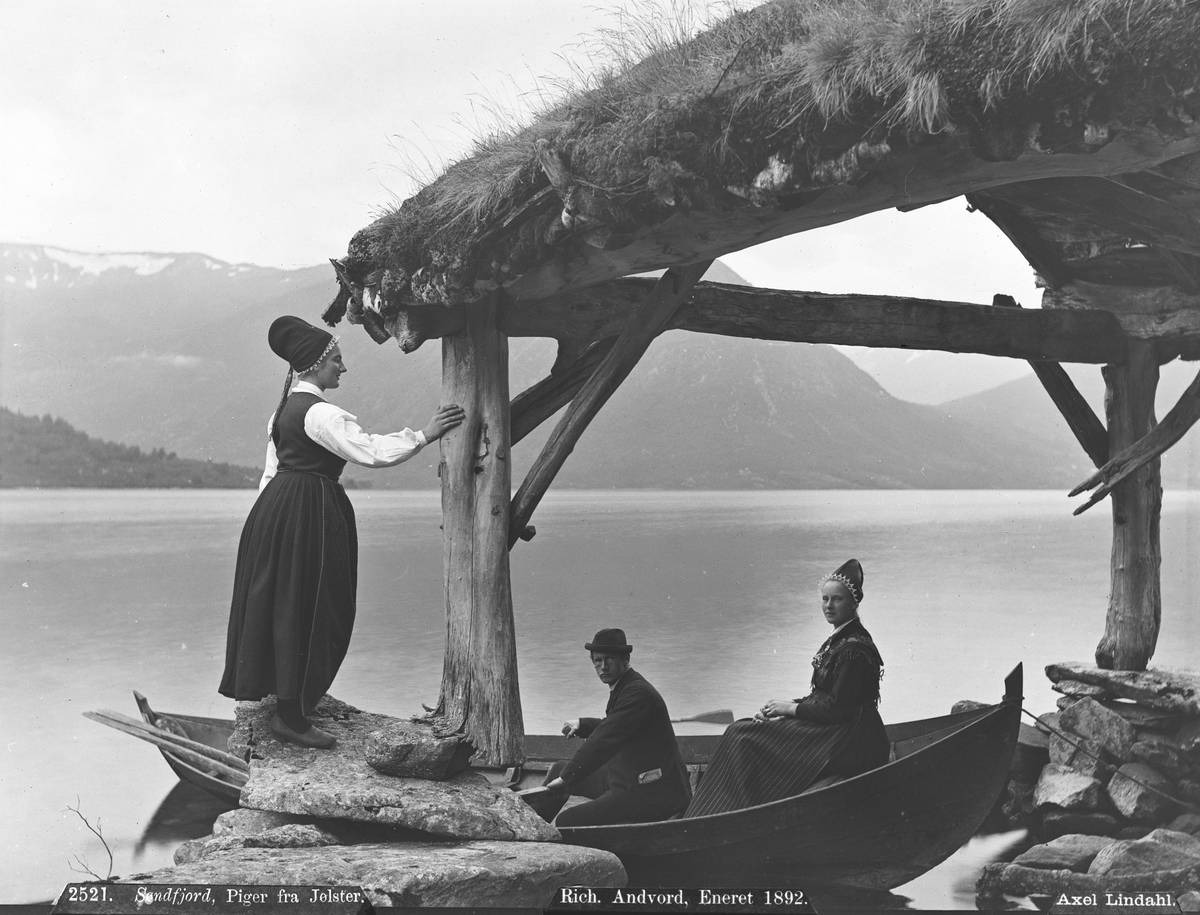 Axel Lindahl, "Prot: Søndfjord Piger fra Jølster