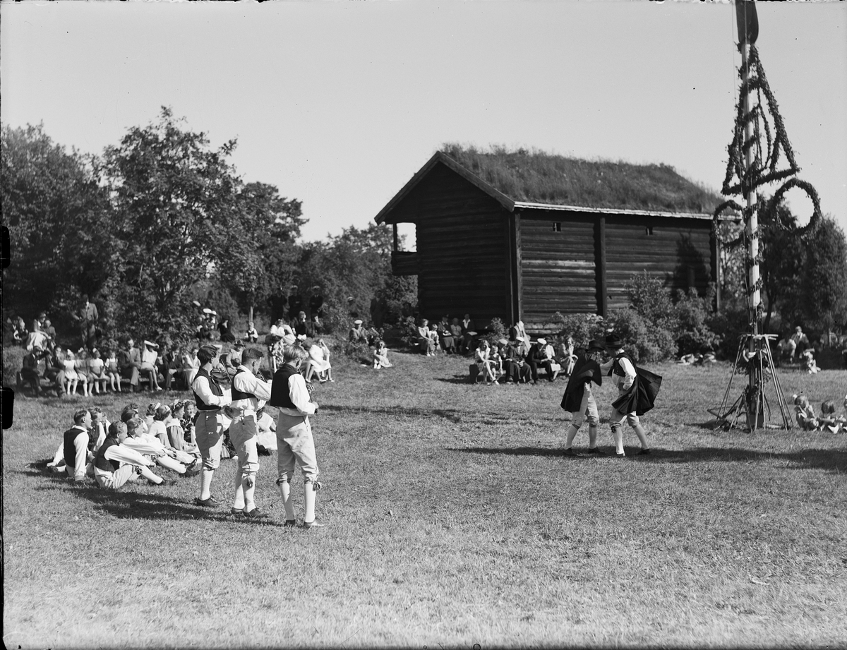 Skötsner-Edhlund, Dans vid midsommarstången, Valö spelmanslag, Östhammar, Uppland