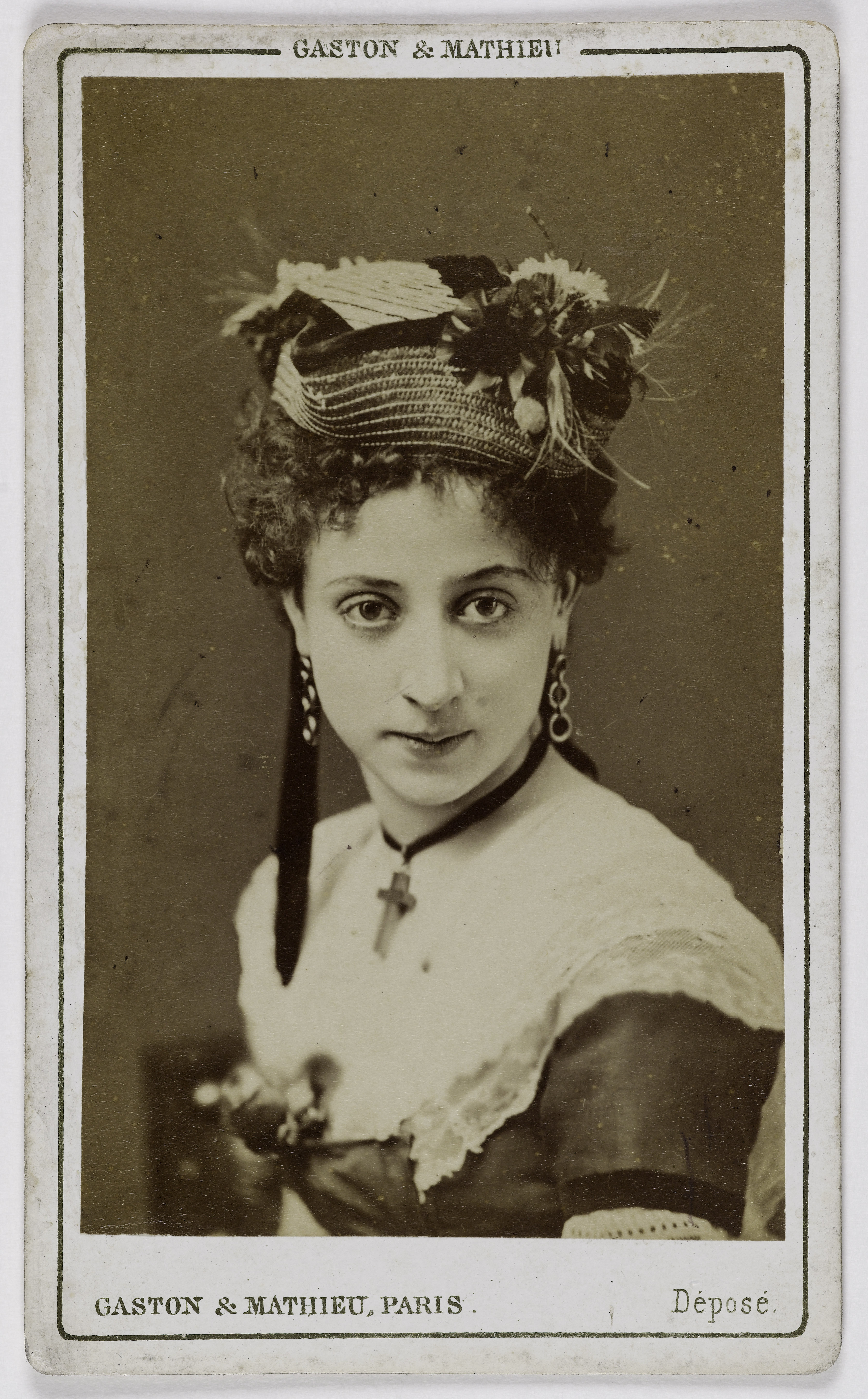 Mathieu & Cie Gaston, Portrait de Duvernay (actrice aux Folies et aux Bouffes)