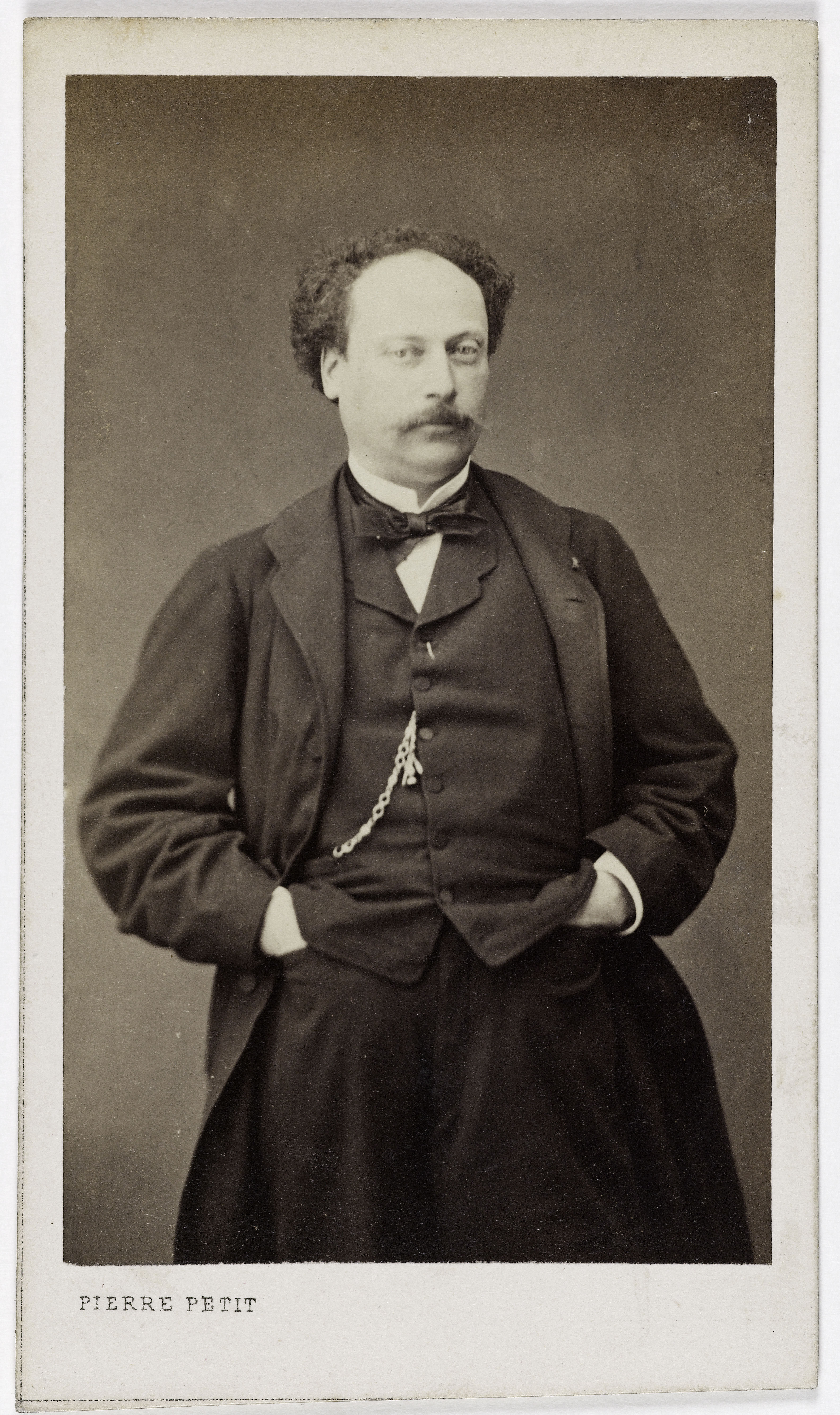 Pierre Petit, Portrait d'Alexandre Dumas (Fils) (1824-1895), (romancier)