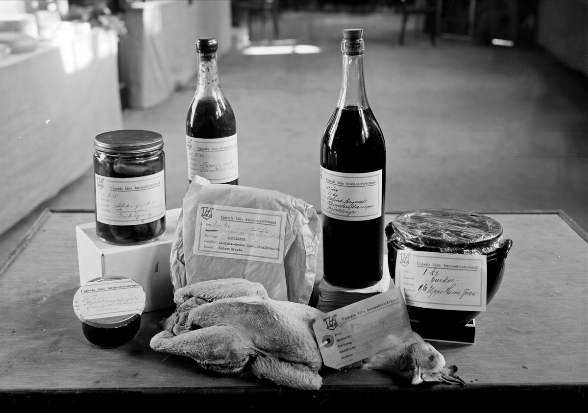 Paul Sandberg, Food products bearing the name Uppsala läns husmoderförbund, probably Uppsala, October 1943