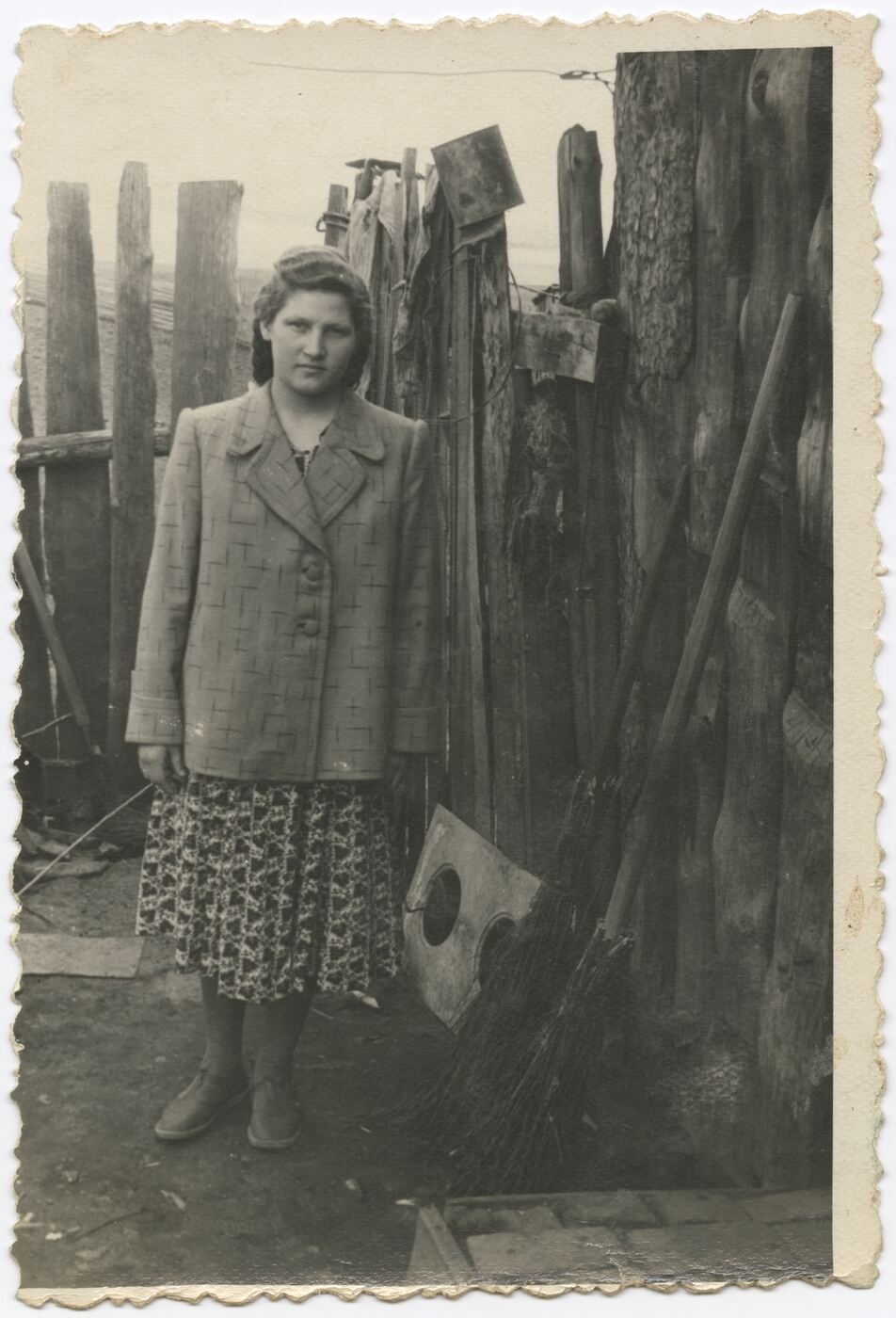 Nežinomas autorius, Tremtinė Ona Švėgždaitė