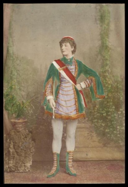 London Stereoscopic and Photographic Company, Guy Little Theatrical Photograph