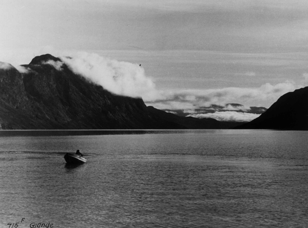 Anders Beer Wilse, Gjende, Jotunheimen, Samferdsel, Båt