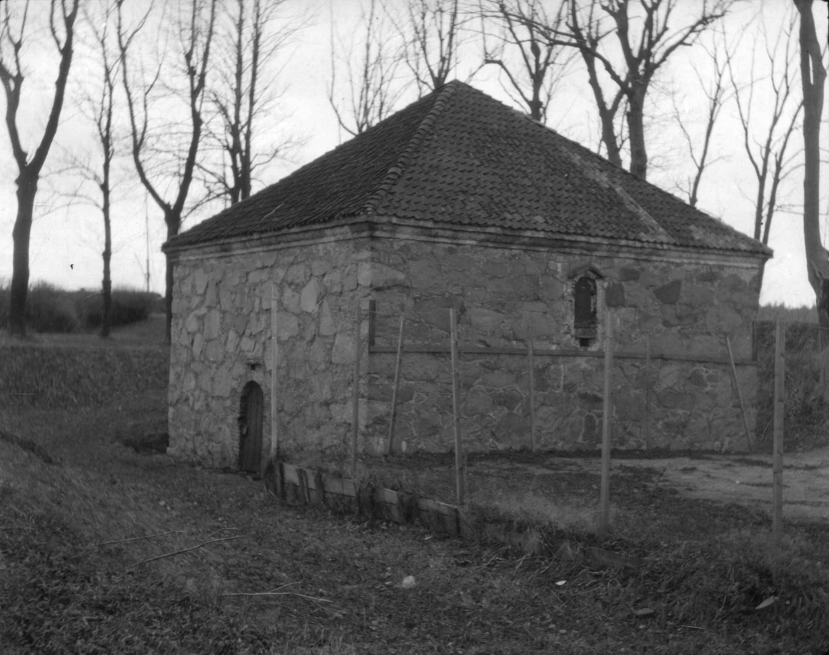 Hermann Christian Neupert, Postkort. Kruttårn, Prins Georgs halvbastion, Fredrikstad festning.