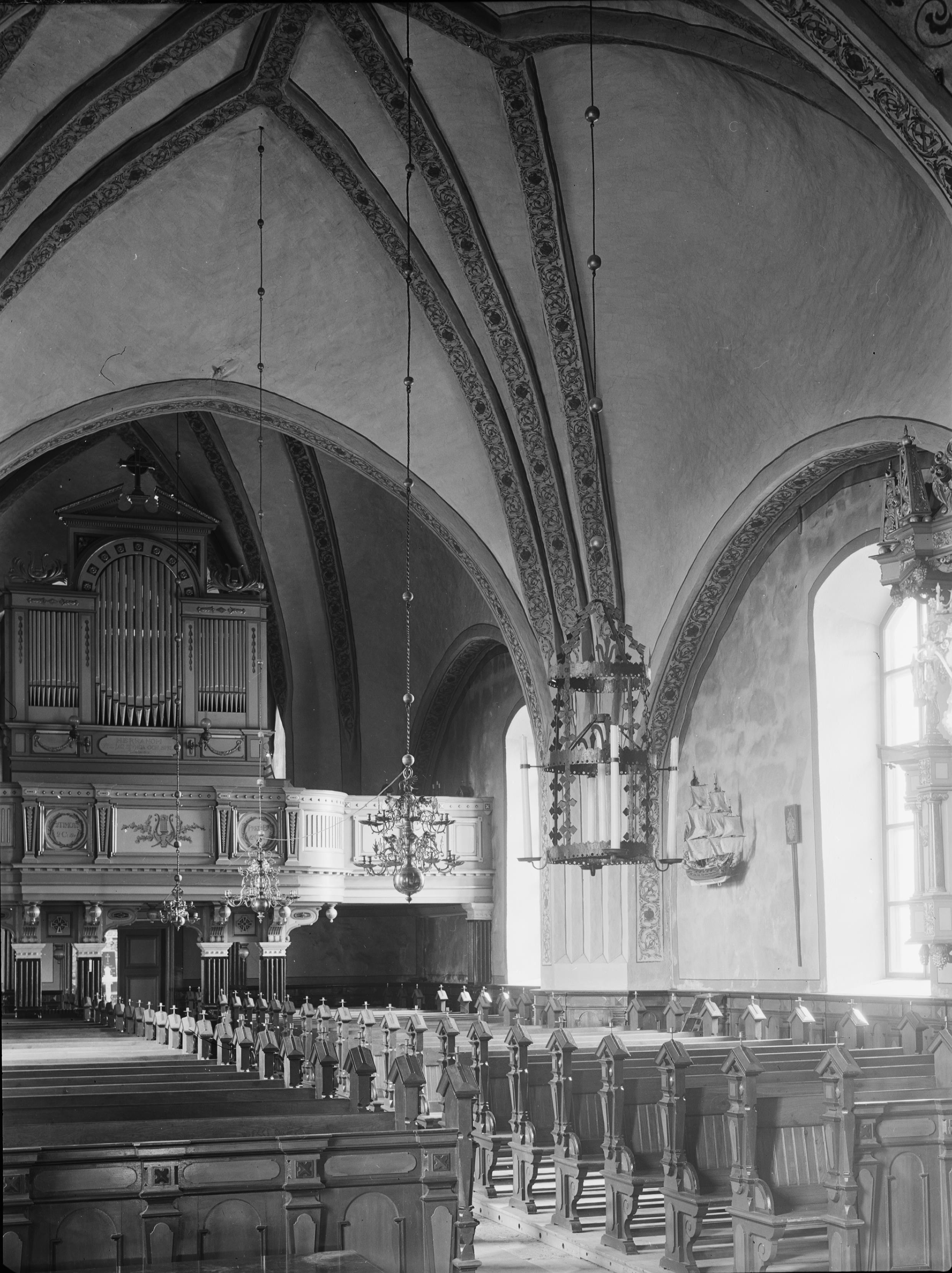 Iwar Anderson, Länna kyrka