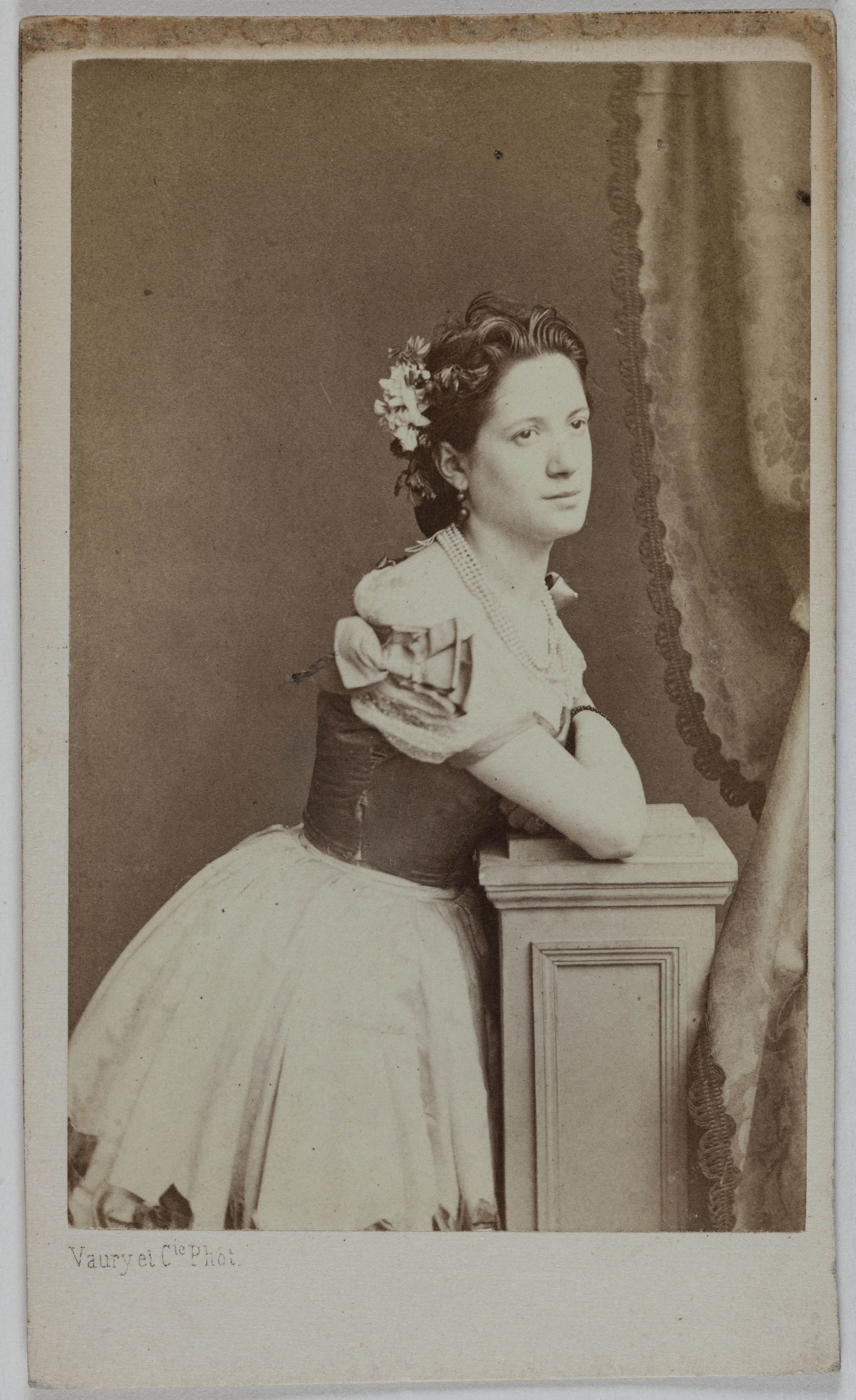 Vaury et Cie, Portrait de Charlotte Bardy (Linda d'Azzo), ( -1905), (actrice)