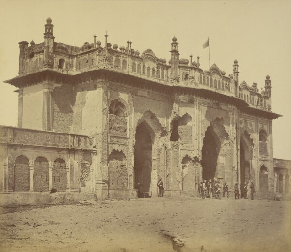 Felice Beato, [Gate of Senah Iaman Bari]