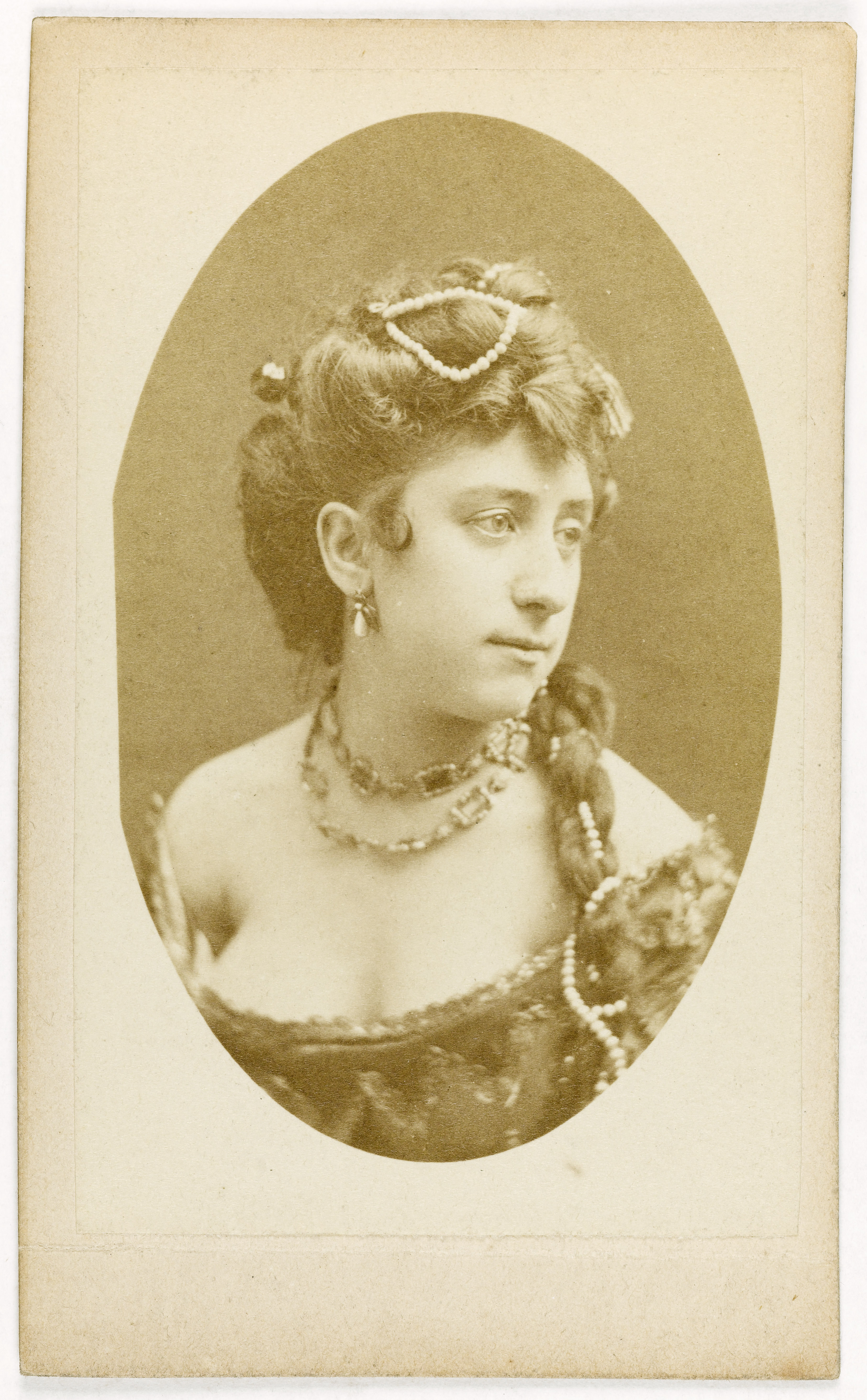 Anonyme, Portrait de Théol Jeanne, (actrice)