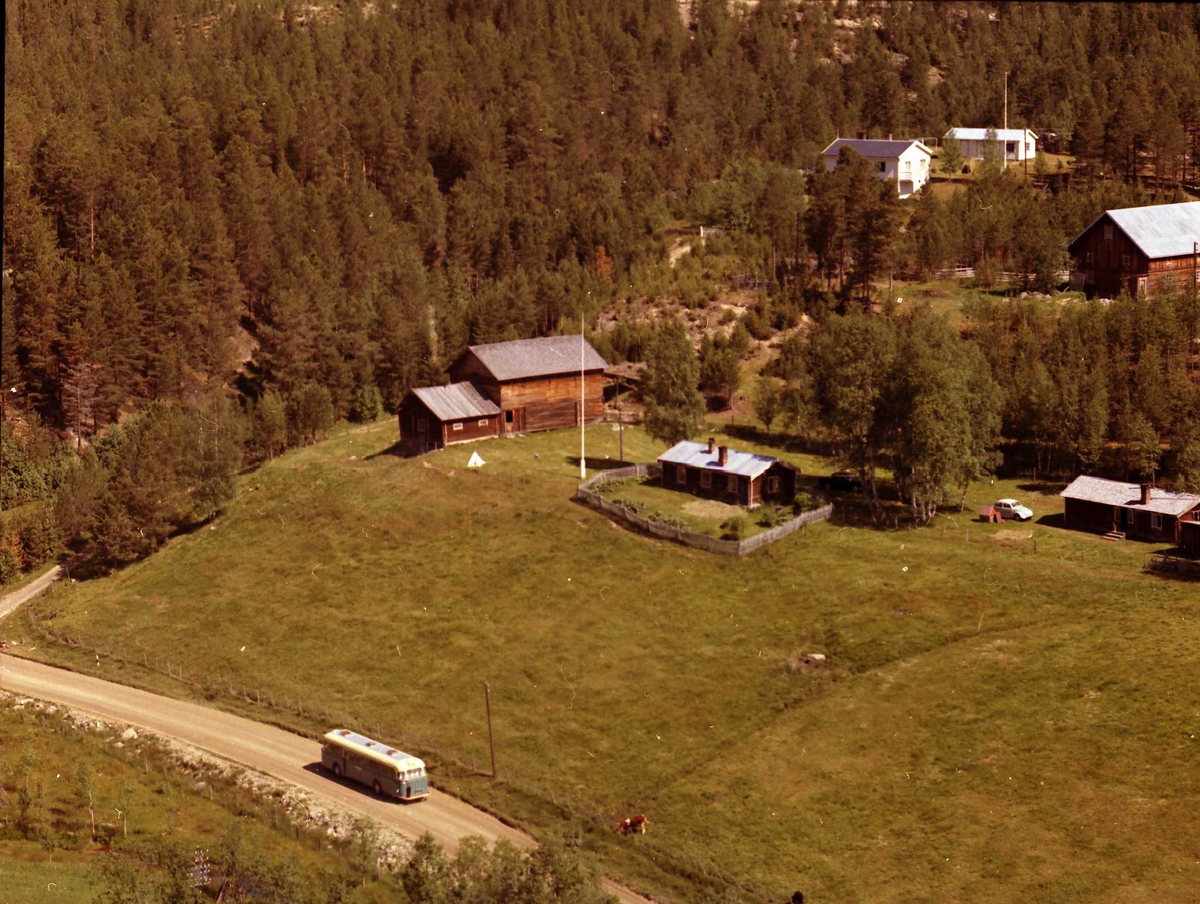Widerøes Flyveselskap A/S, Gårdsbruk.
