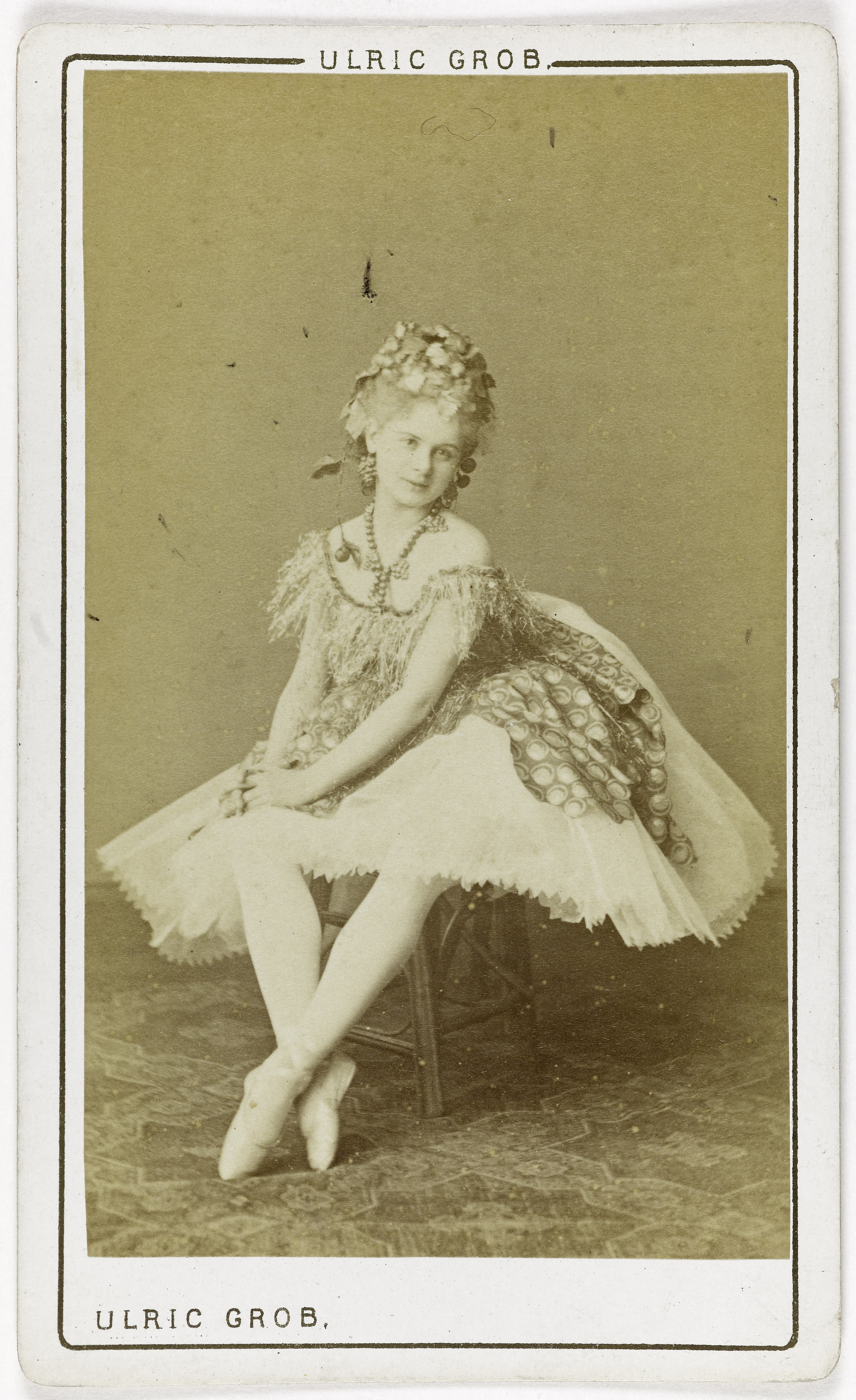 Ulric Grob, Portrait de E. Mauri, danseuse au Théâtre de la Gaîté.