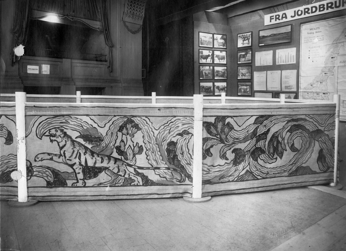 Narve Skarpmoen, Tobakksutstilling. Håndverkeren, Oslo 1924.