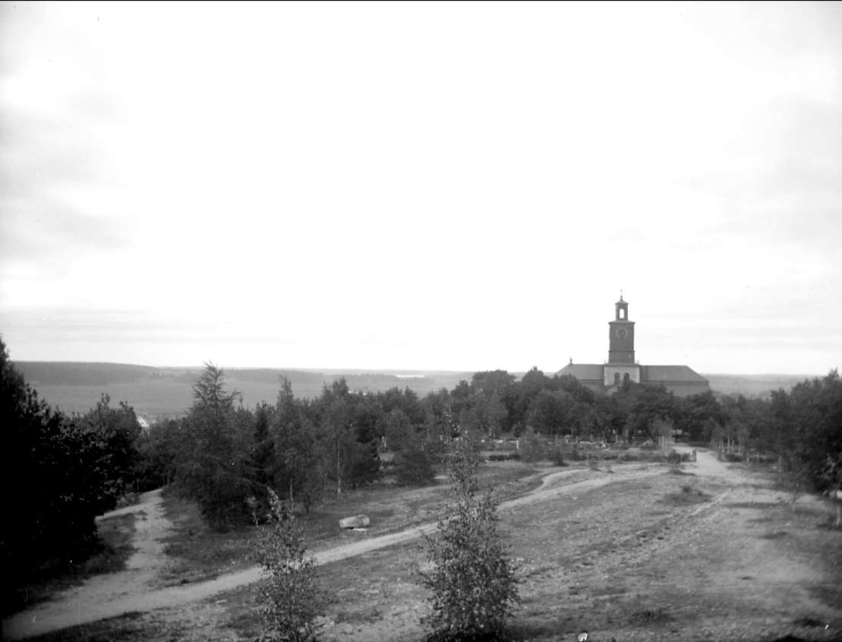 August Fredrik Schagerström, Vy från Kyrkåsen mot Vårfrukyrkan i Enköping, Uppland, september 1917