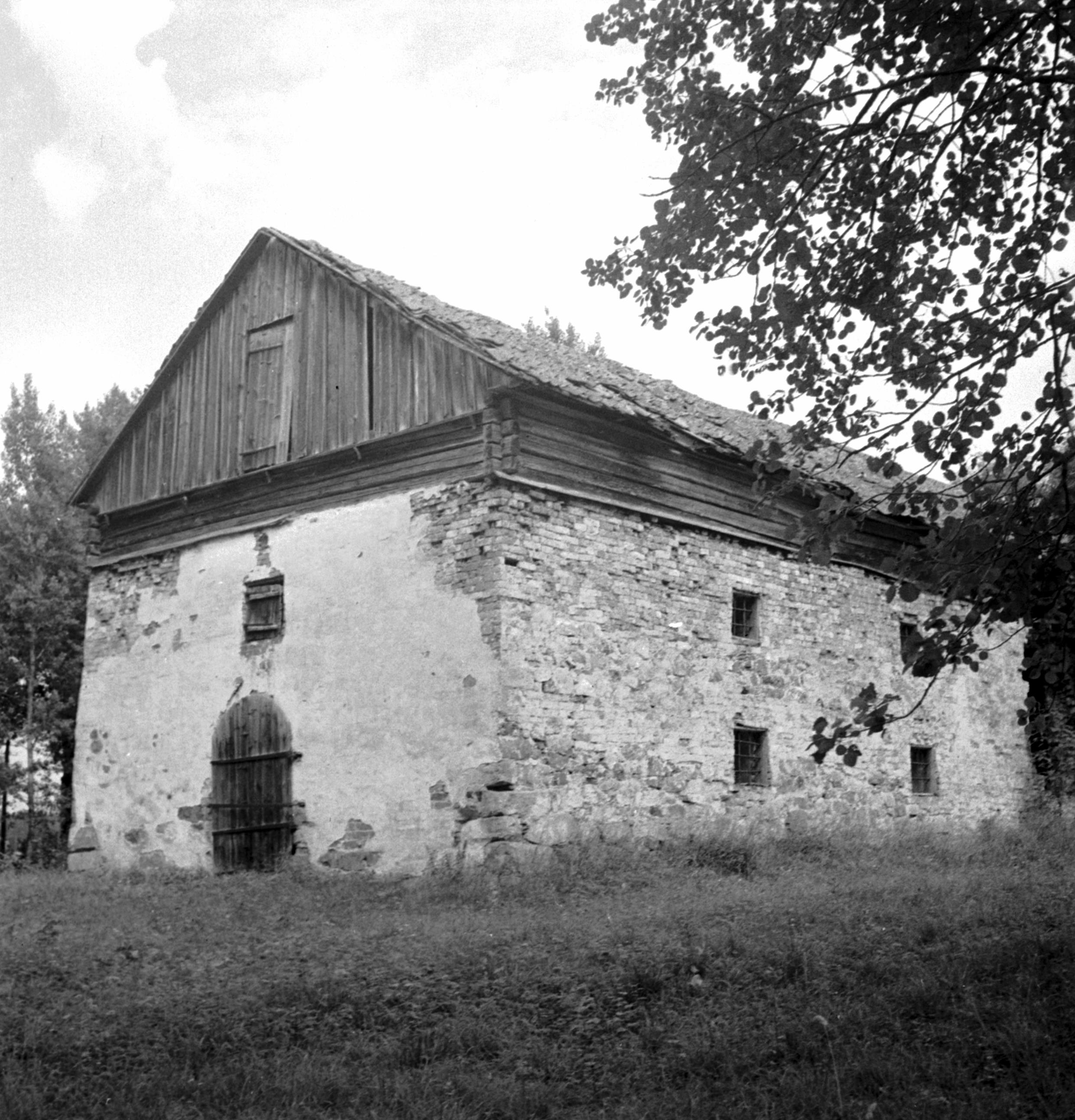 Iwar Anderson, Tösse gamla kyrka