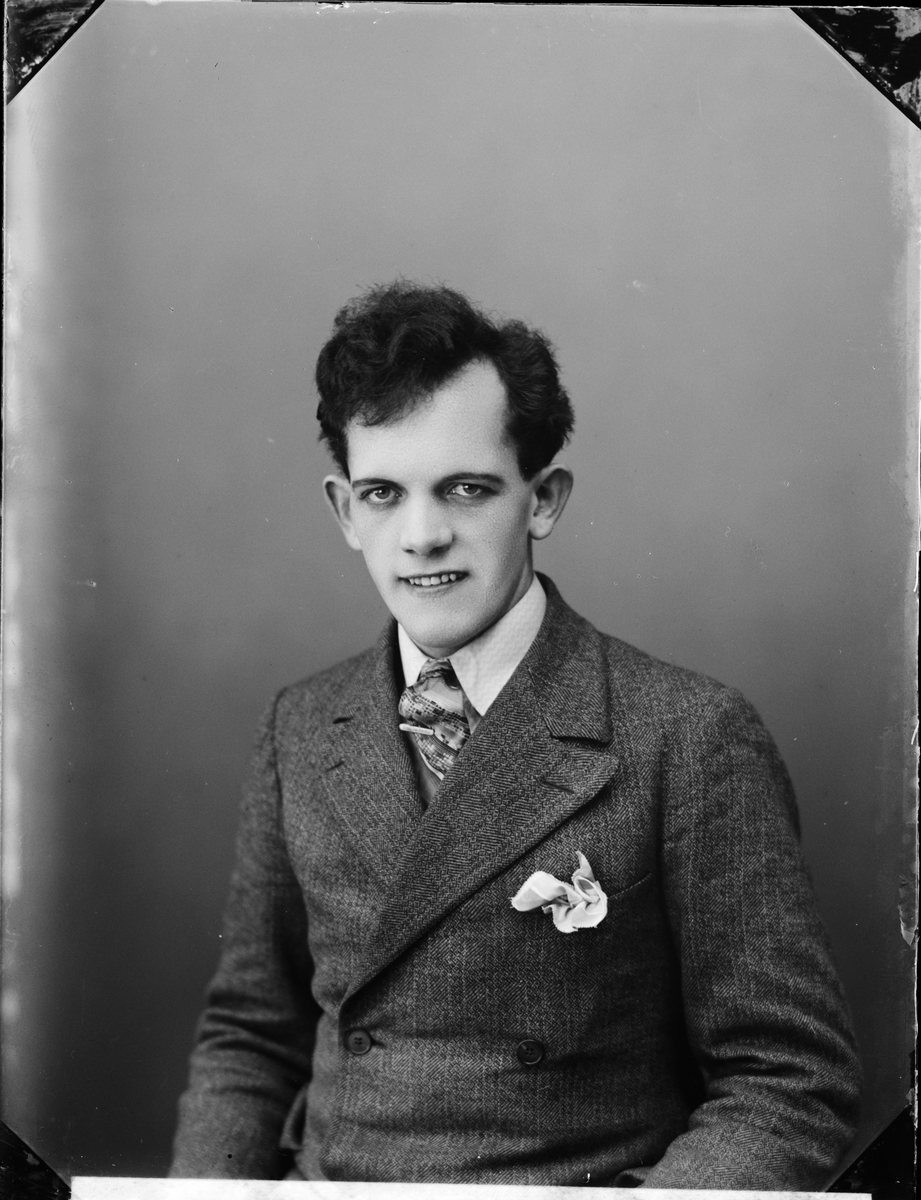 Skötsner-Edhlund, Ateljé Portrait - Gösta Strandman from Simundö, Uppland