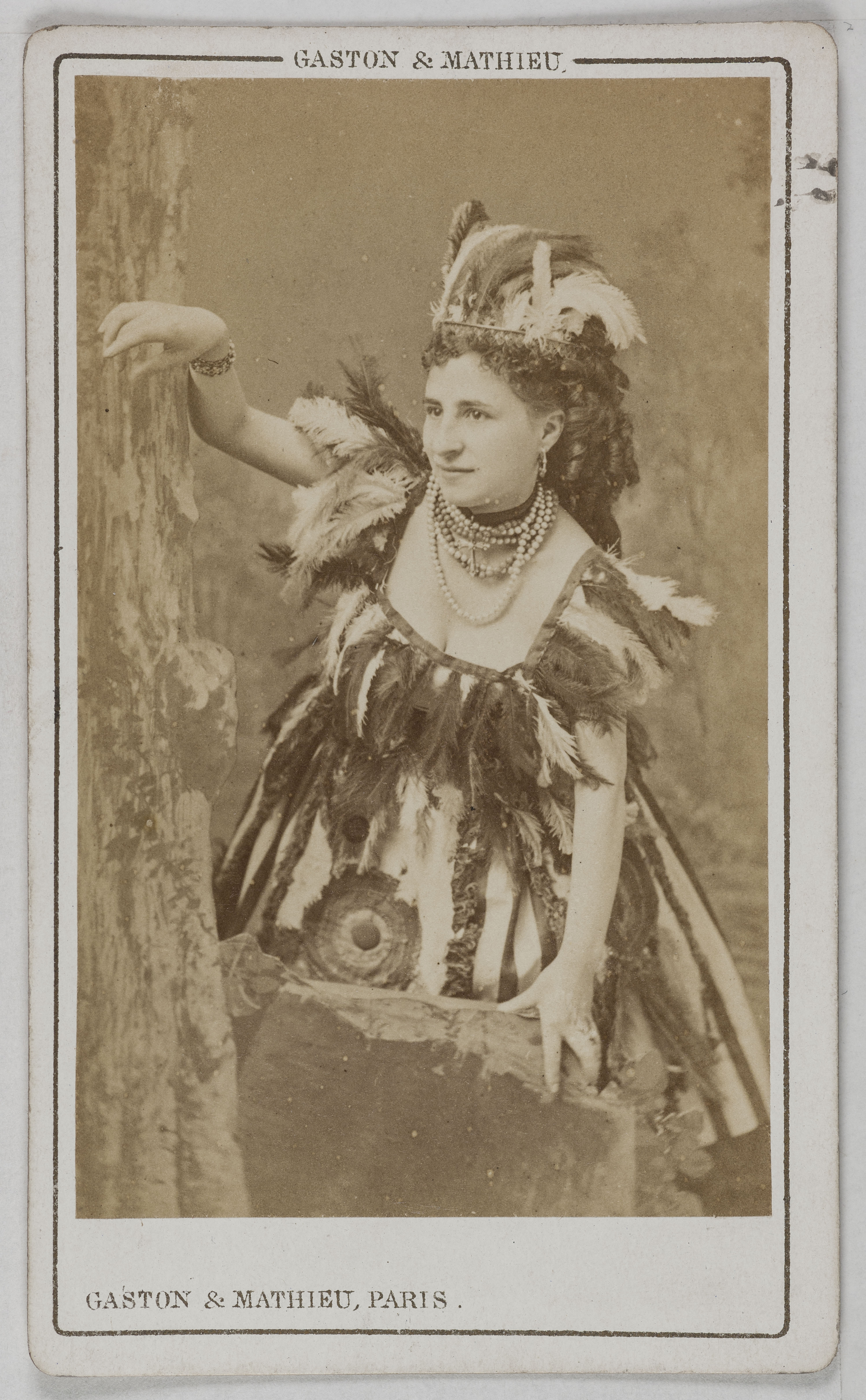 Gaston & Mathieu, Portrait de Jenny (Mme Abeille ?), (actrice)