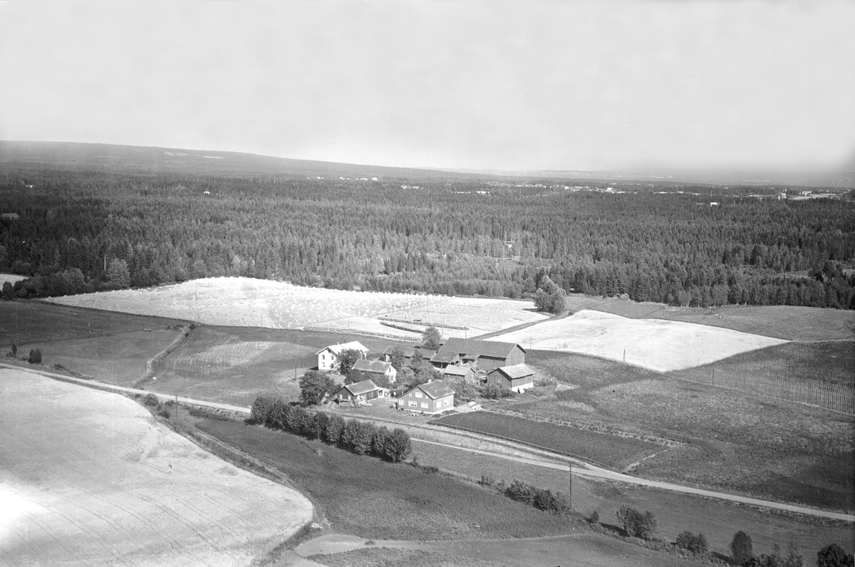 Widerøes Flyveselskap A/S, FLYFOTO ÅSVESTAD STORE