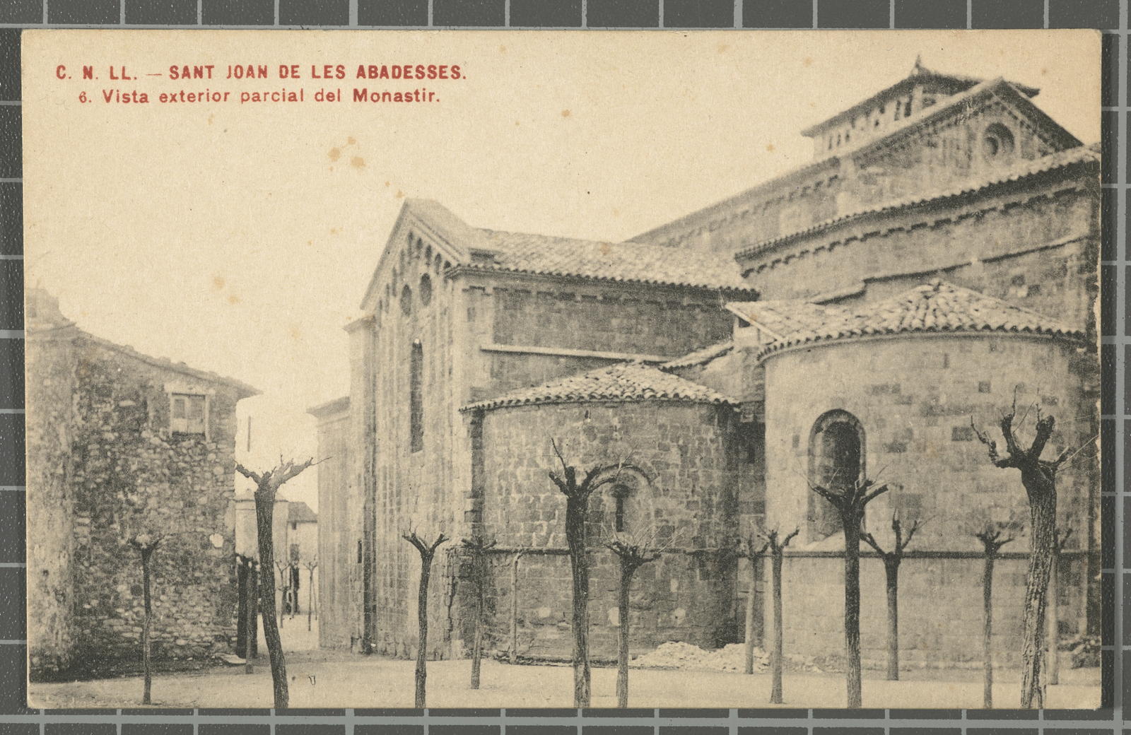Desconegut, C. N. LL. - Sant Joan de les Abadesses. 6. Vista exterior parcial del Monastir