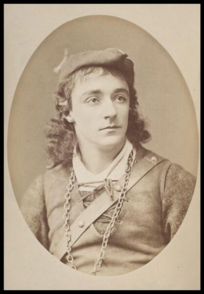 London Stereoscopic and Photographic Company, Guy Little Theatrical Photograph