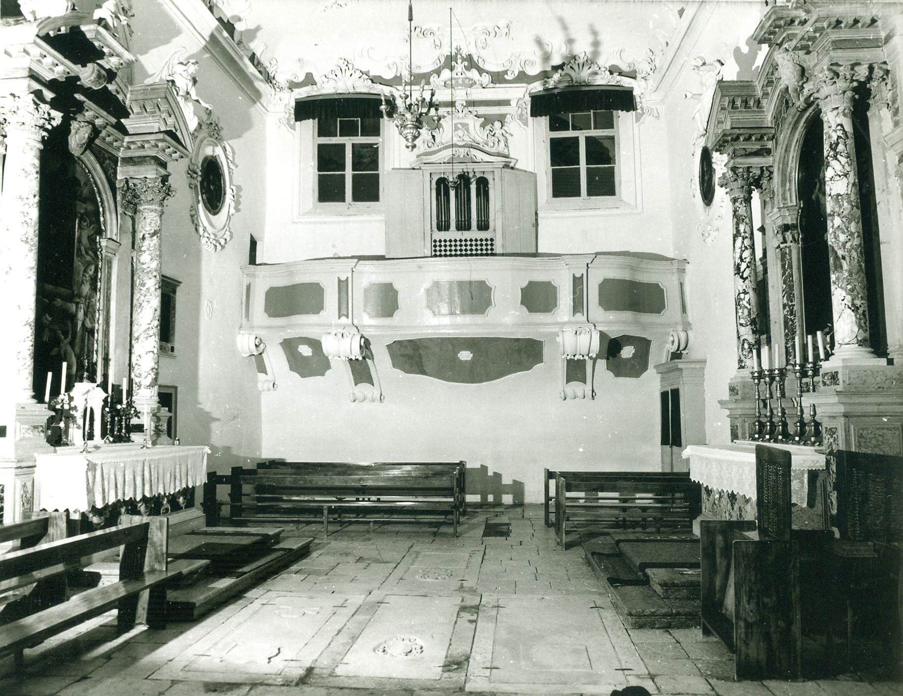 Nino Vranić, Trogir (Trogir) - Benediktinski samostan Sv. Nikole - Smještaj u prostoru
